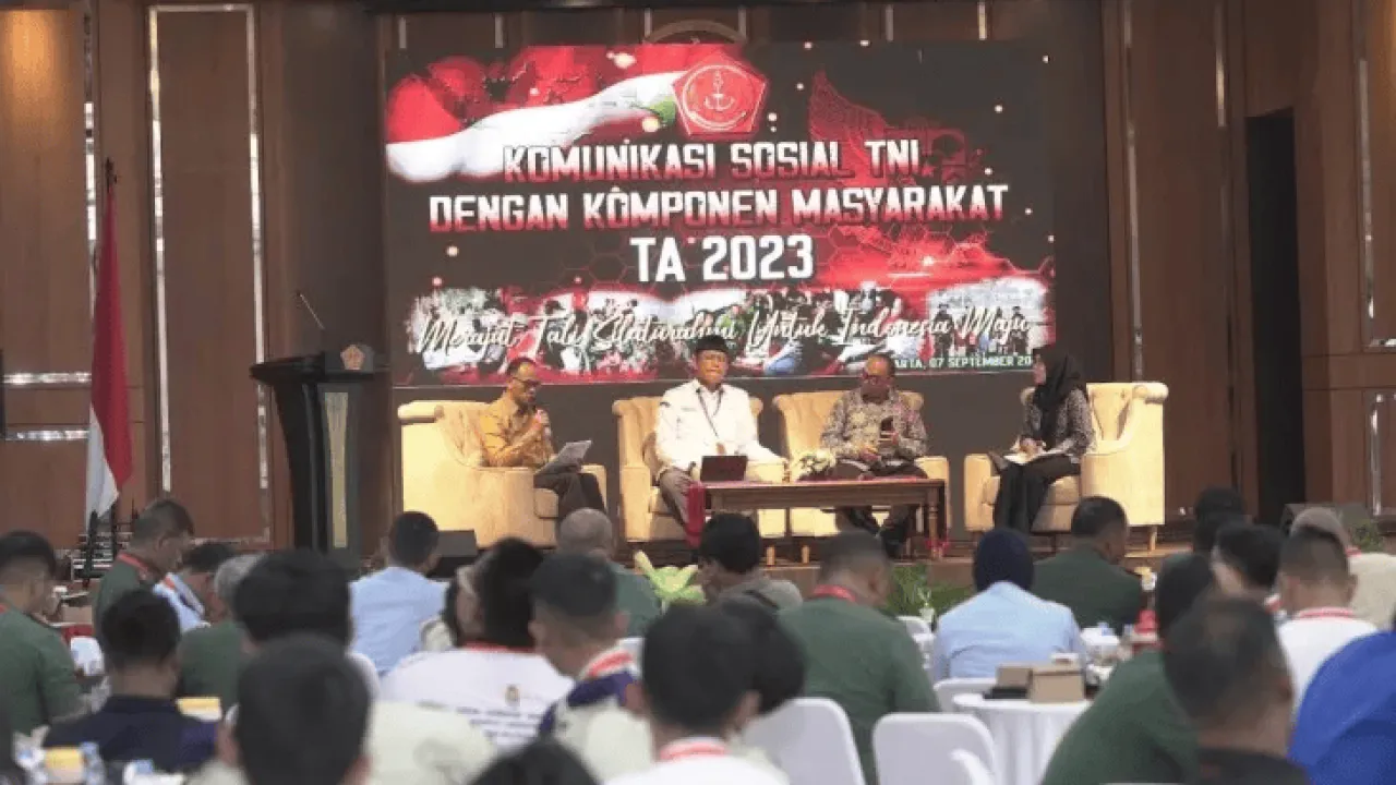 Sinergitas Komponen Masyarakat dengan TNI dan Pemerintah